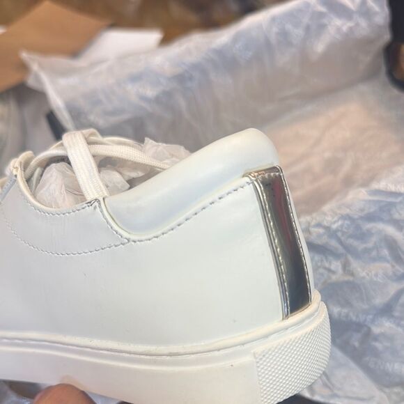 Kenneth Cole White Leather Sneakers Minimalist Design - Picture 4 of 6